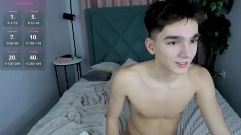 Twink sexy en webcam – YamiTwink