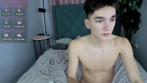 Twink sexy in webcam – YamiTwink