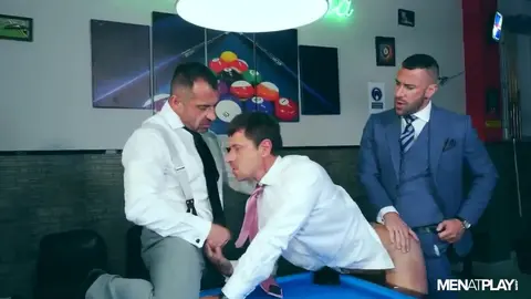 Into the holes (david linset, gustavo cruz & steve jouret)