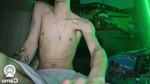 Show webcam con modello gay sexy | Yoodeeahh Tube