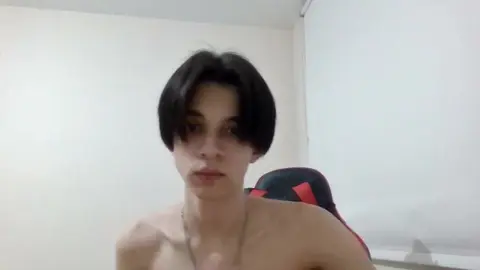 Show webcam di un twink super hot