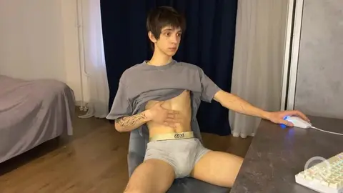 Camboy sexy: show webcam a casa