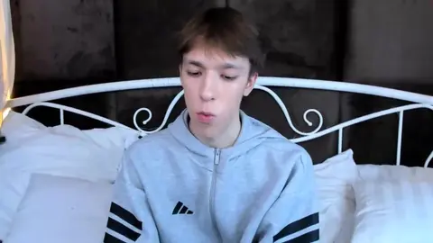 Show camboy: twink sexy – Mark Branston