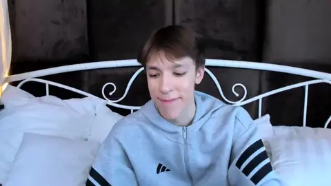 Show camboy : twink sexy – Mark Branston