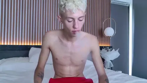 Twinks bem safados em show de cam — Leonlure