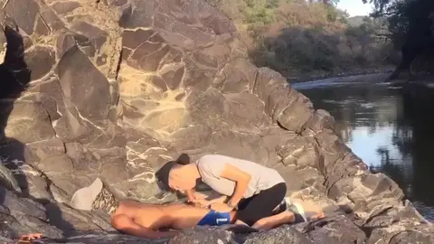 Coppia latina all’aperto: sesso bollente