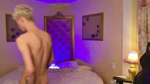 Show webcam di twink sexy – camboy LeonLure