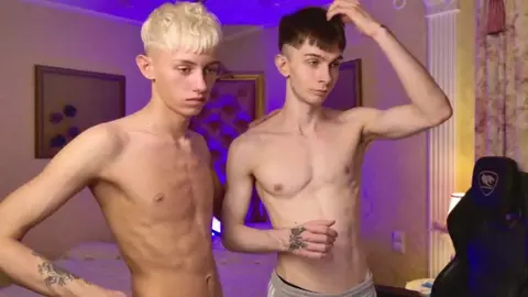 Twink arrapati in webcam a casa – JerryLucky