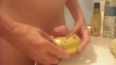 ¡Dándole picante a la polla!