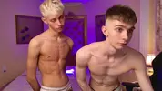 Casal de twinks sexy – camboys JerryLucky