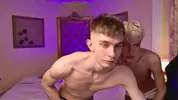 Casal de twinks sexy – camboys JerryLucky