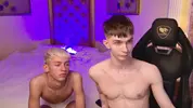Coppia hot di twink in cam – JerryLucky Tube