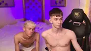 Coppia hot di twink in cam – JerryLucky Tube