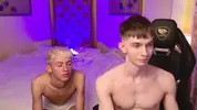 Coppia hot di twink in cam – JerryLucky Tube
