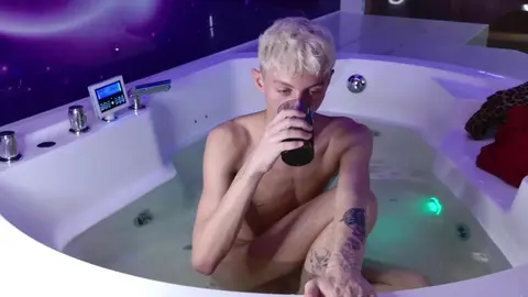 Twink hot in modalità lovers – jerrylucky