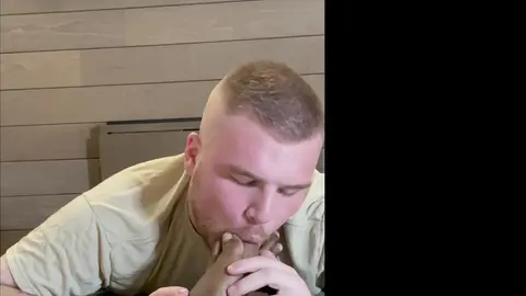 Sub blanco chupa dedos del pie