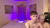 Coppia di twink camboy sexy – JerryLucky