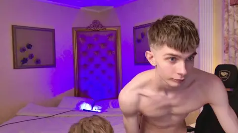 Sexy Twinks im Homemade – JerryLucky