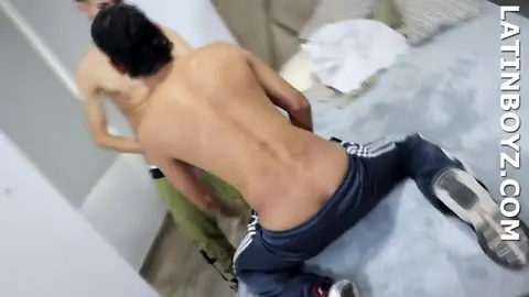 Novinhos latinos fodendo 005