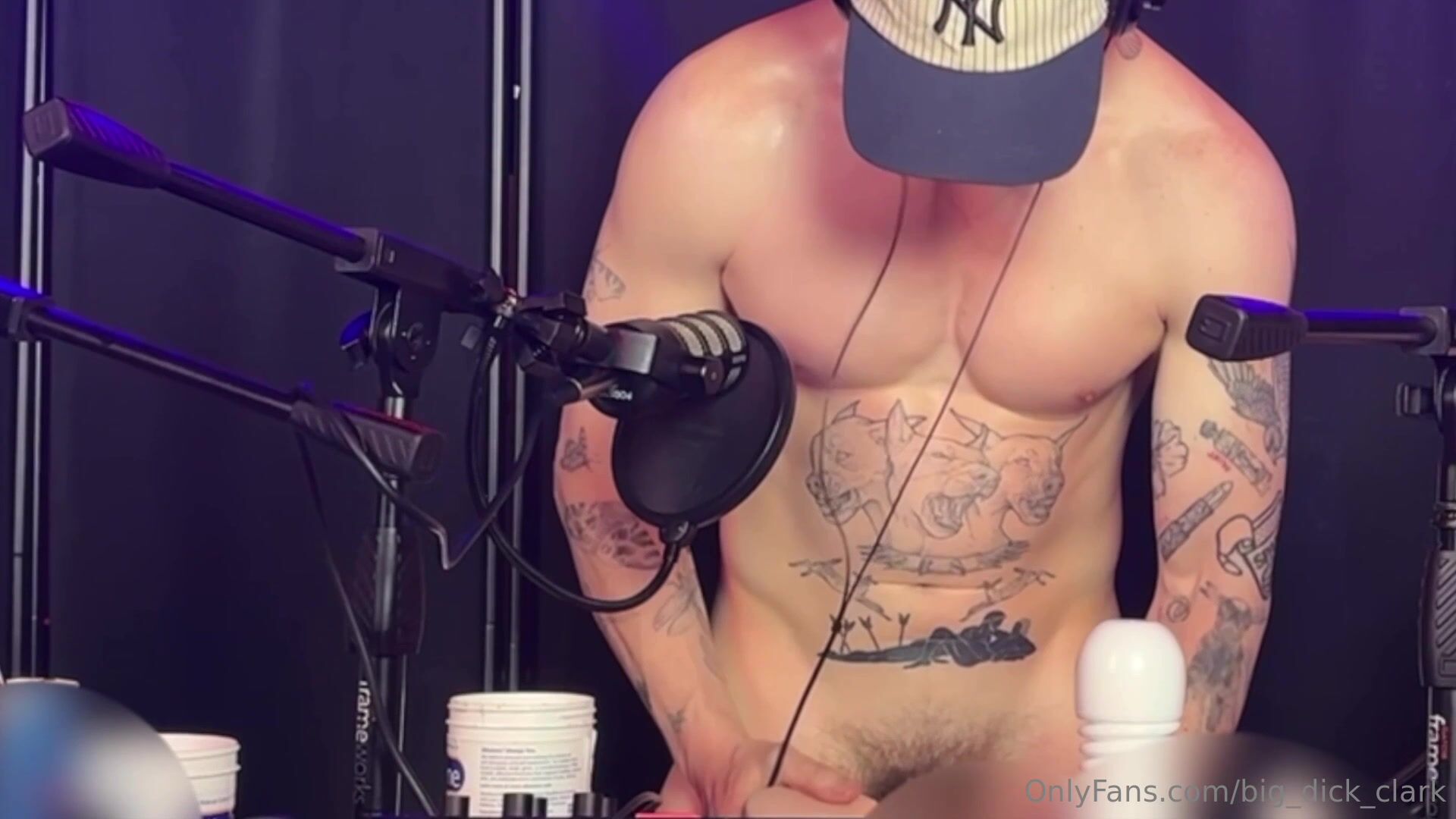 De bros con los bros, bro (OnlyFans)