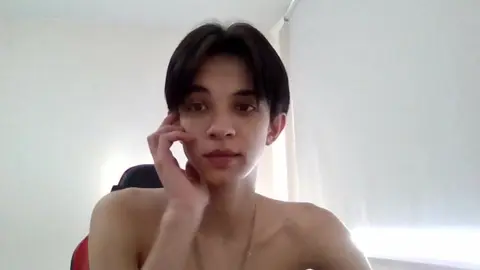 Cam homemade: twink super hot che scopano