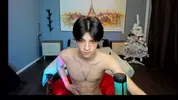 Twink sexy en webcam à la maison – Yoodeeahh