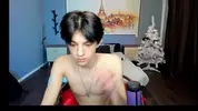 Twink sexy en webcam à la maison – Yoodeeahh
