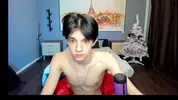Twink sexy en webcam à la maison – Yoodeeahh