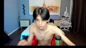 Twink sexy en webcam à la maison – Yoodeeahh