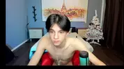 Twink sexy en webcam à la maison – Yoodeeahh