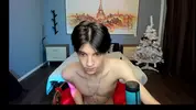 Twink sexy en webcam à la maison – Yoodeeahh
