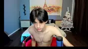 Twink sexy en webcam à la maison – Yoodeeahh