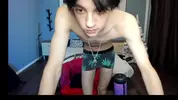 Twink sexy en webcam à la maison – Yoodeeahh