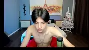 Twink sexy en webcam à la maison – Yoodeeahh