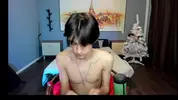 Twink sexy en webcam à la maison – Yoodeeahh