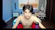 Twink sexy en webcam à la maison – Yoodeeahh