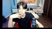 Twink sexy en webcam à la maison – Yoodeeahh