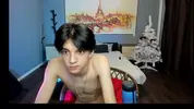 Twink sexy en webcam à la maison – Yoodeeahh