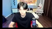 Twink sexy en webcam à la maison – Yoodeeahh