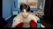Twink sexy en webcam à la maison – Yoodeeahh