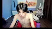 Twink sexy en webcam à la maison – Yoodeeahh
