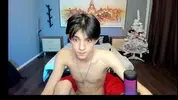 Twink sexy en webcam à la maison – Yoodeeahh