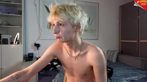 Sexy Twink-Camboy – Kessywhite