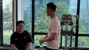 alantopman2 0, hailijiang – Einen muskulösen Typen im Gym anmachen