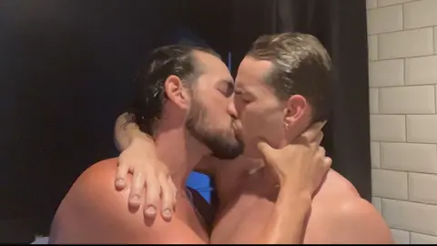 Derek & Gabriel – Giornata bollente a P-Town