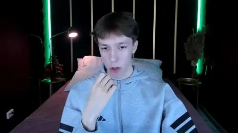 Sexy Twink Webcam-Show – MarkBranston