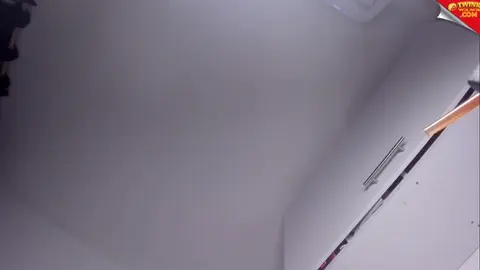 Cam show hot con twink