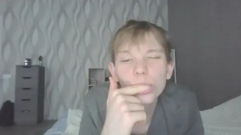 Sexy Twink-Porno-Show – SweetBoyX (Tube)