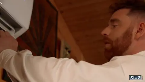 Real Men Wear Kilts: Jonas Jackson y Leander (bareback)