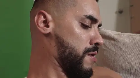 Auditions — Arad Winwin (Maskurbate): Solo, Toys, Muskeln